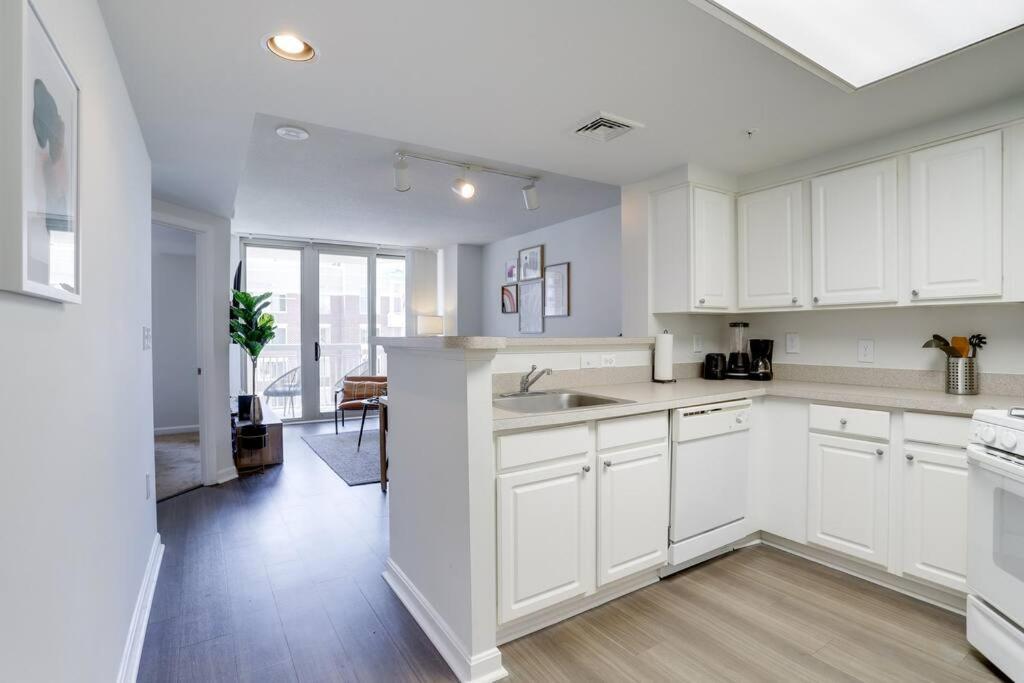 Gorgeous 1 Bedroom Condo At Ballston Place With Gym Arlington Zewnętrze zdjęcie